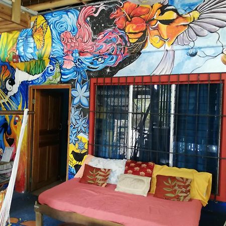 Cliff'S Hostel La Gruta Bagian luar foto